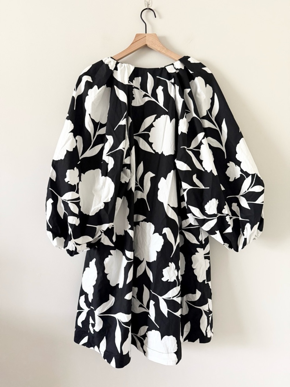 Kate Spade x Target Floral Tunic Top Size XXL Black White V-Neck Balloon Sleeve - Picture 4 of 7